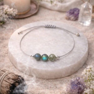 bracelet labradorite naturelle avec cordon ajustable bracelet labradorite naturelle avec cordon ajustable