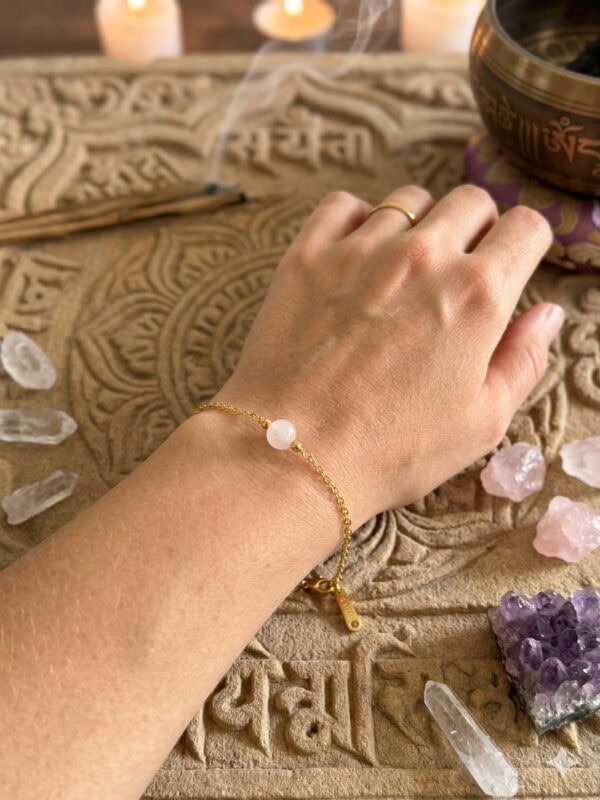 bracelet quartz rose élégant