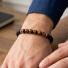 bracelet pierre de lave & œil de tigre – protection et énergie bracelet pierre de lave & œil de tigre – protection et énergie