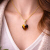 collier coeur oeil de tigre